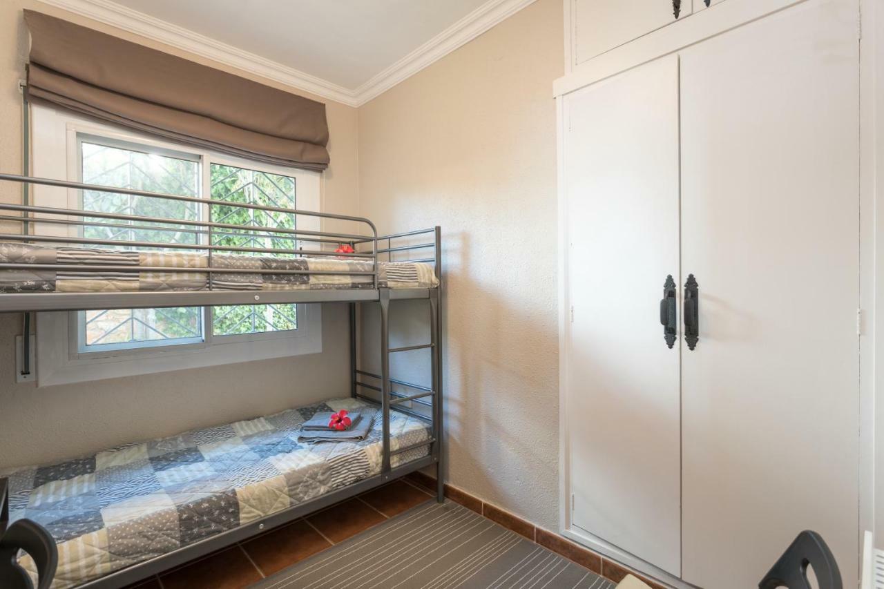 Costa Maresme Apartment Санта Сузана Екстериор снимка